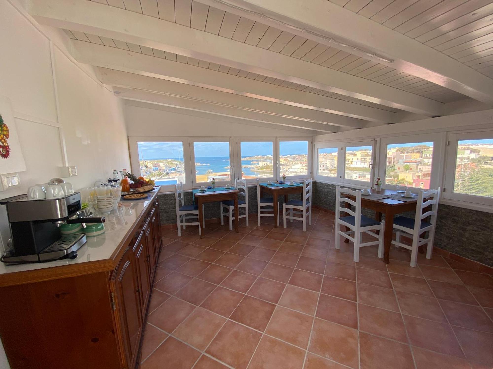 L'Olimpo Sul Mare Bed & Breakfast Lampedusa Exterior foto